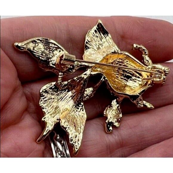 Gold Fish Koi Brooch Pin Rhinestones Orange 2" x 1.9" - Picture 4 of 4